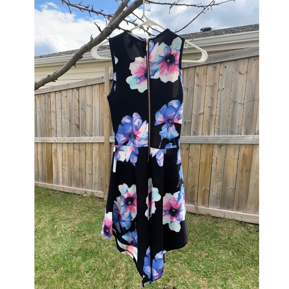🧸2/$25🧸 Black Watercolour Flower Dress - Picture 2 of 5